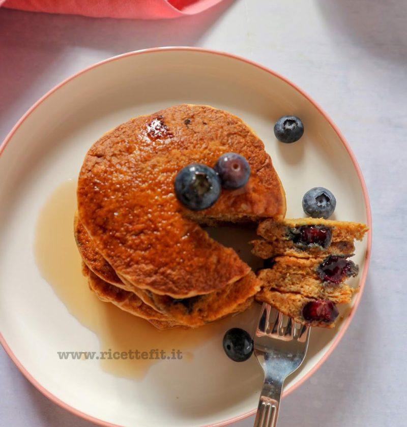 pancake integrali senza zucchero uova burro healthy light mirtilli la vie est fit senza lievito vegani