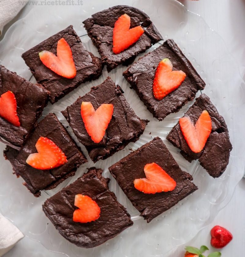 brownies di avocado senza uova farina glutine zucchero al cacao light