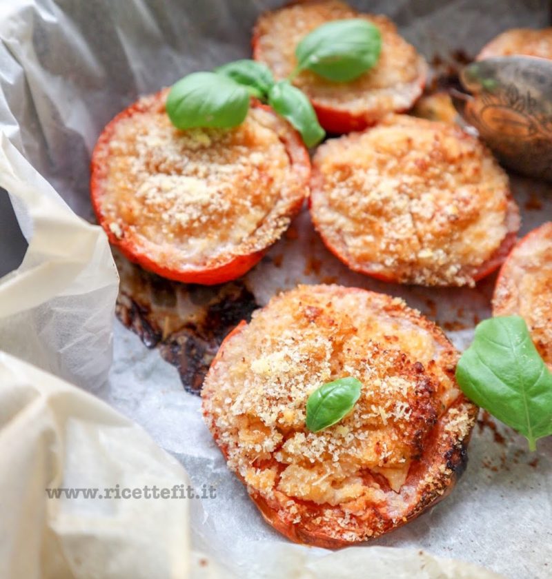 pomodori al gratin light senza uova e lattosio pochi grassi facili e veloci anche in pentola fornetto