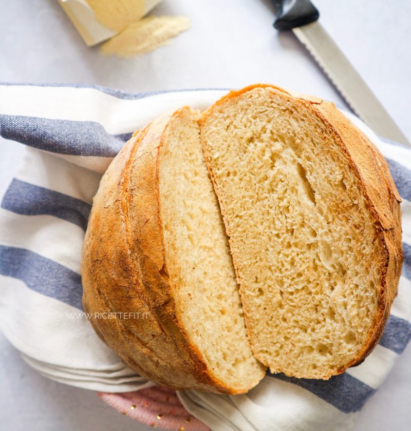 Pane senza impasto furbo e veloce, alta idratazione facilissimo di LA VIE EST FIT