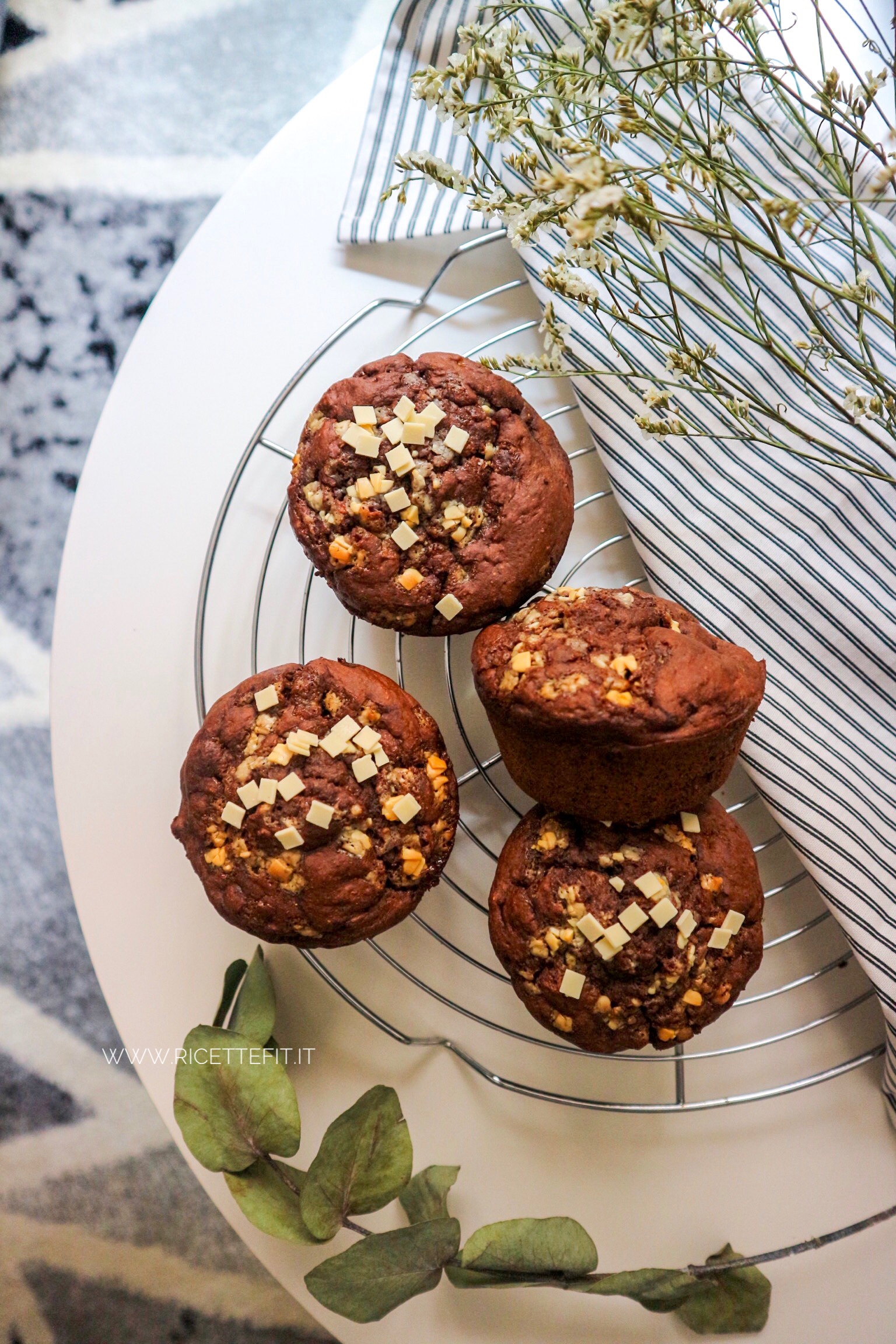 Muffin light cioccolato vegan senza grassi glutine banana di LA VIE EST FIT