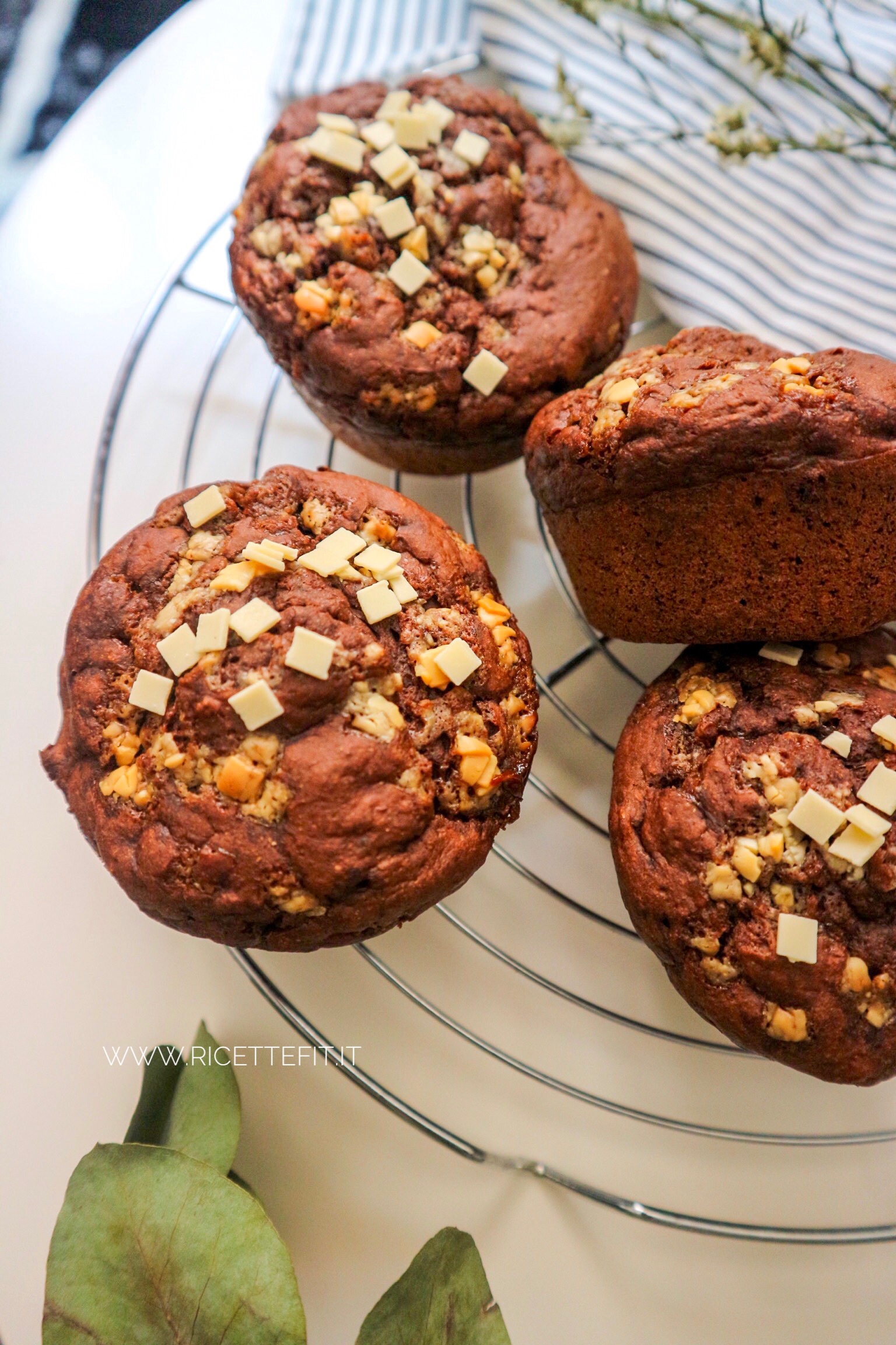 Muffin light cioccolato vegan senza grassi glutine banana di LA VIE EST FIT