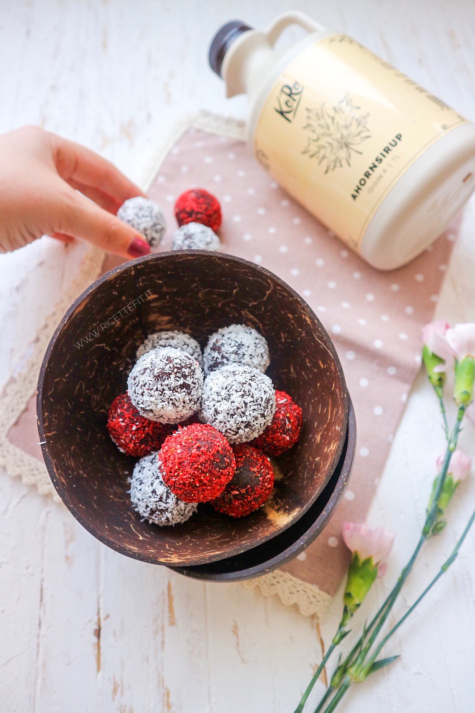 kokosbollar ikea palline di avena light senza zucchero palline energetiche senza glutine lattosio vegan di LA VIE EST FIT