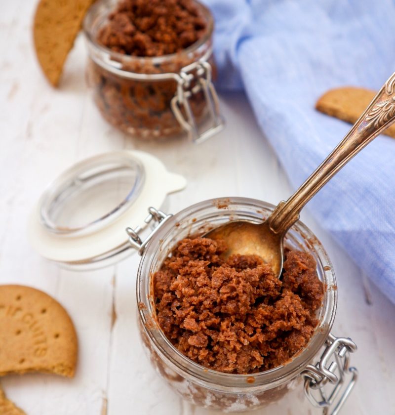 Granita al cioccolato senza lattosio e con pochi zuccheri, facile e veloce di LA VIE EST FIT