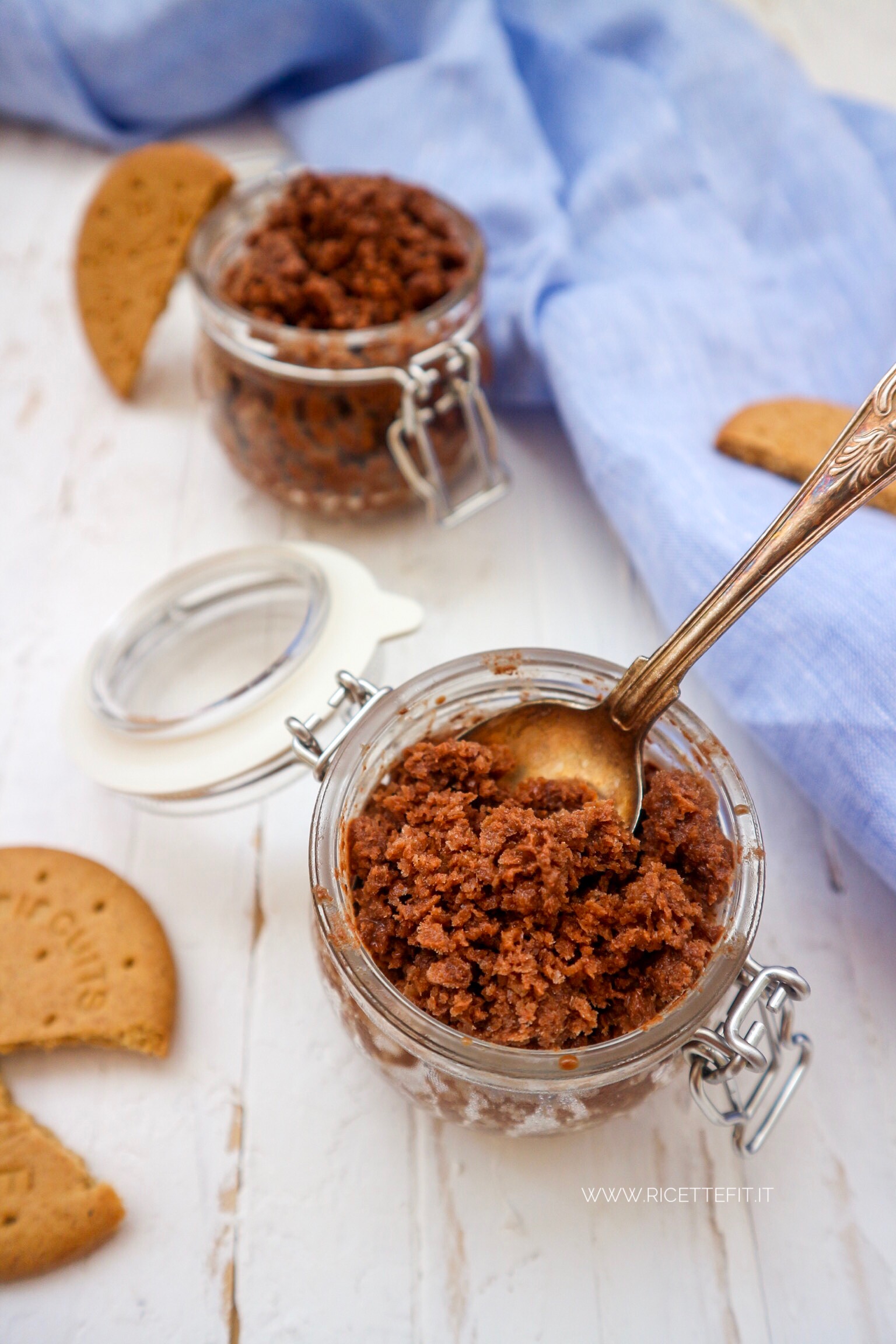 Granita al cioccolato senza lattosio e con pochi zuccheri, facile e veloce di LA VIE EST FIT