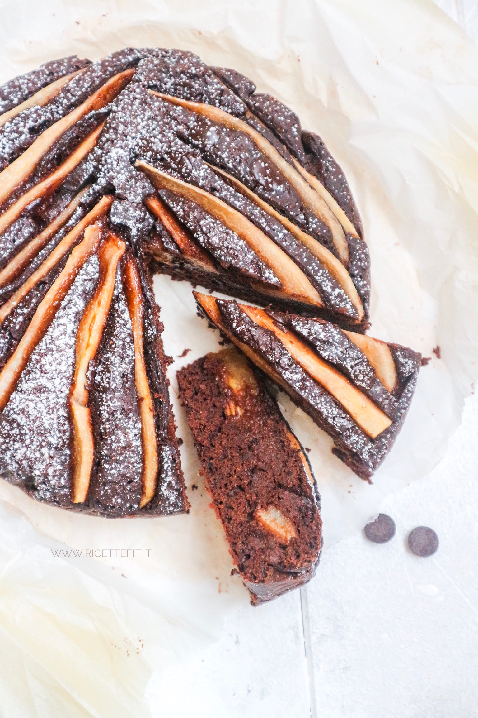 Torta cacao pere farina di castagne vegan e senza grassi di LA VIE EST FIT