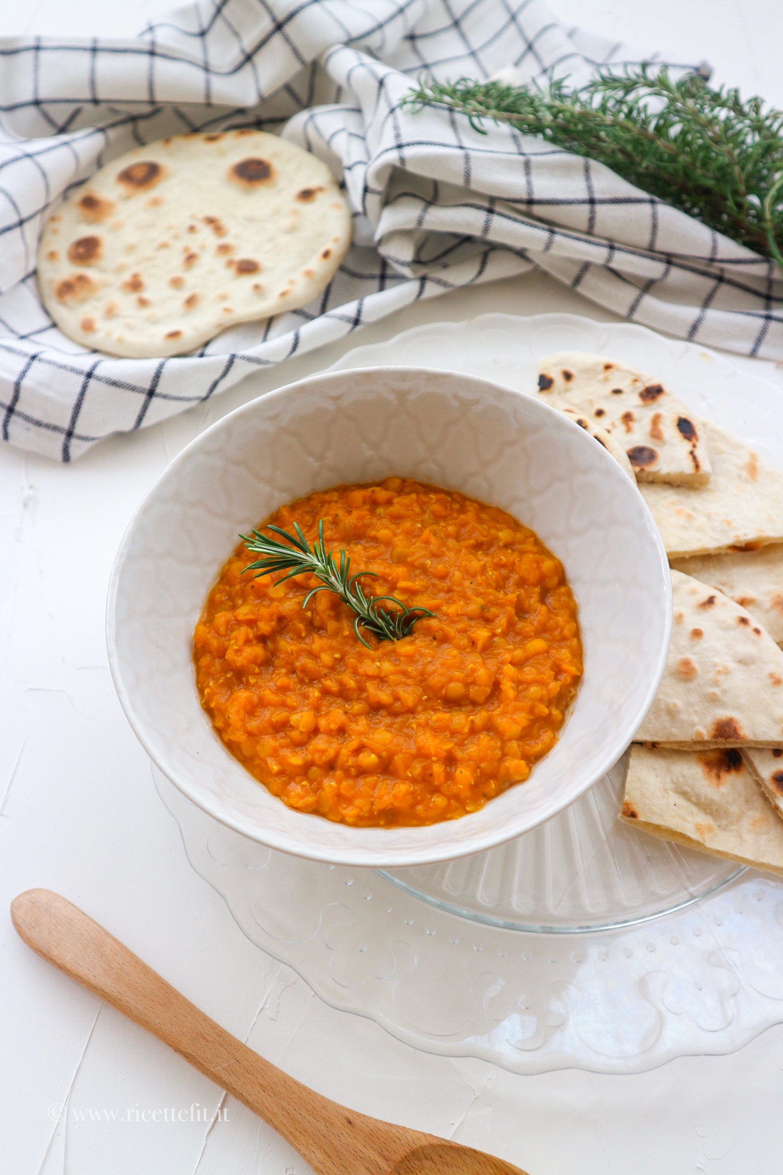Dahl di lenticchie light senza latte di cocco con pane chapati facile e veloce vegan