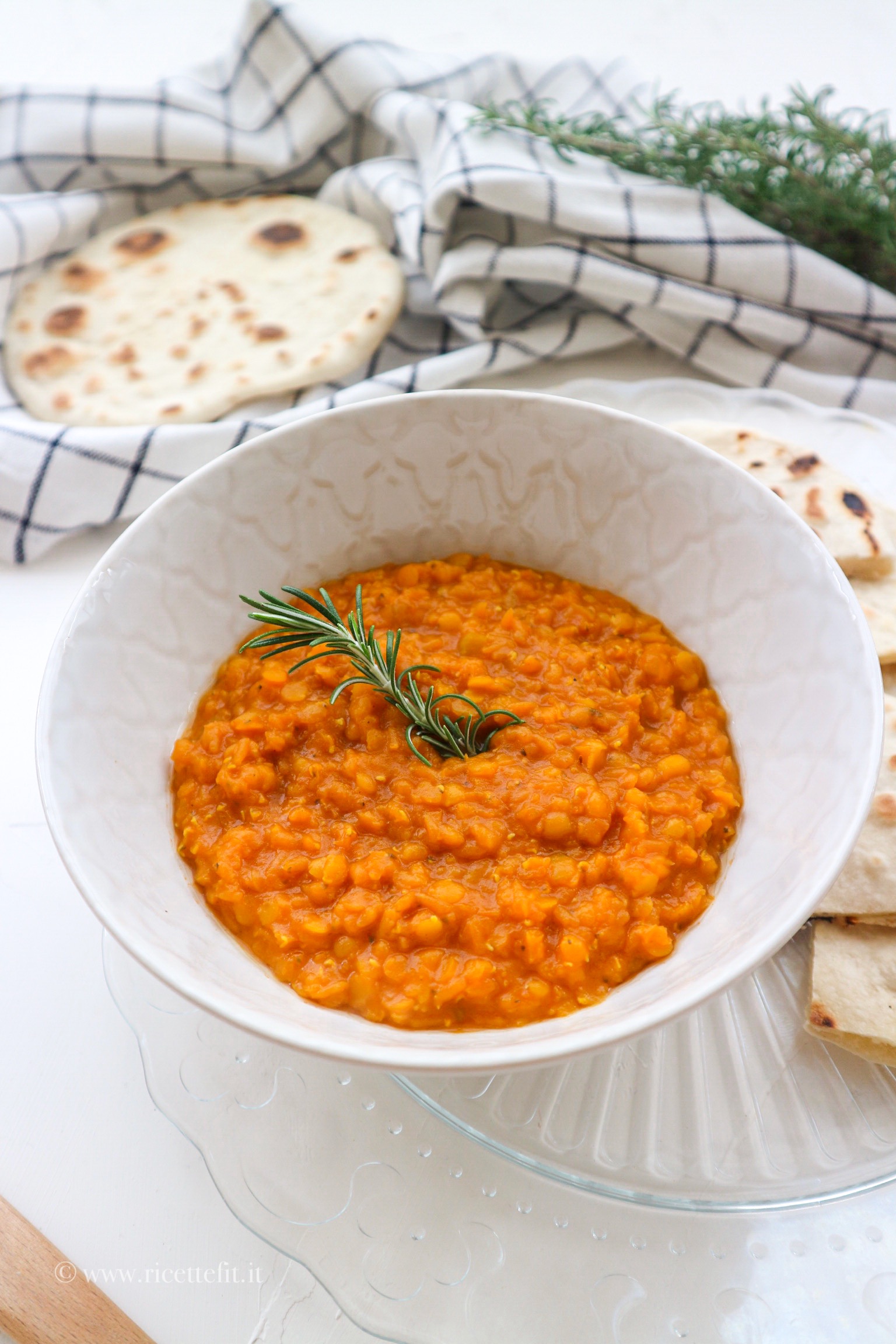 Dahl di lenticchie light senza latte di cocco con pane chapati facile e veloce vegan