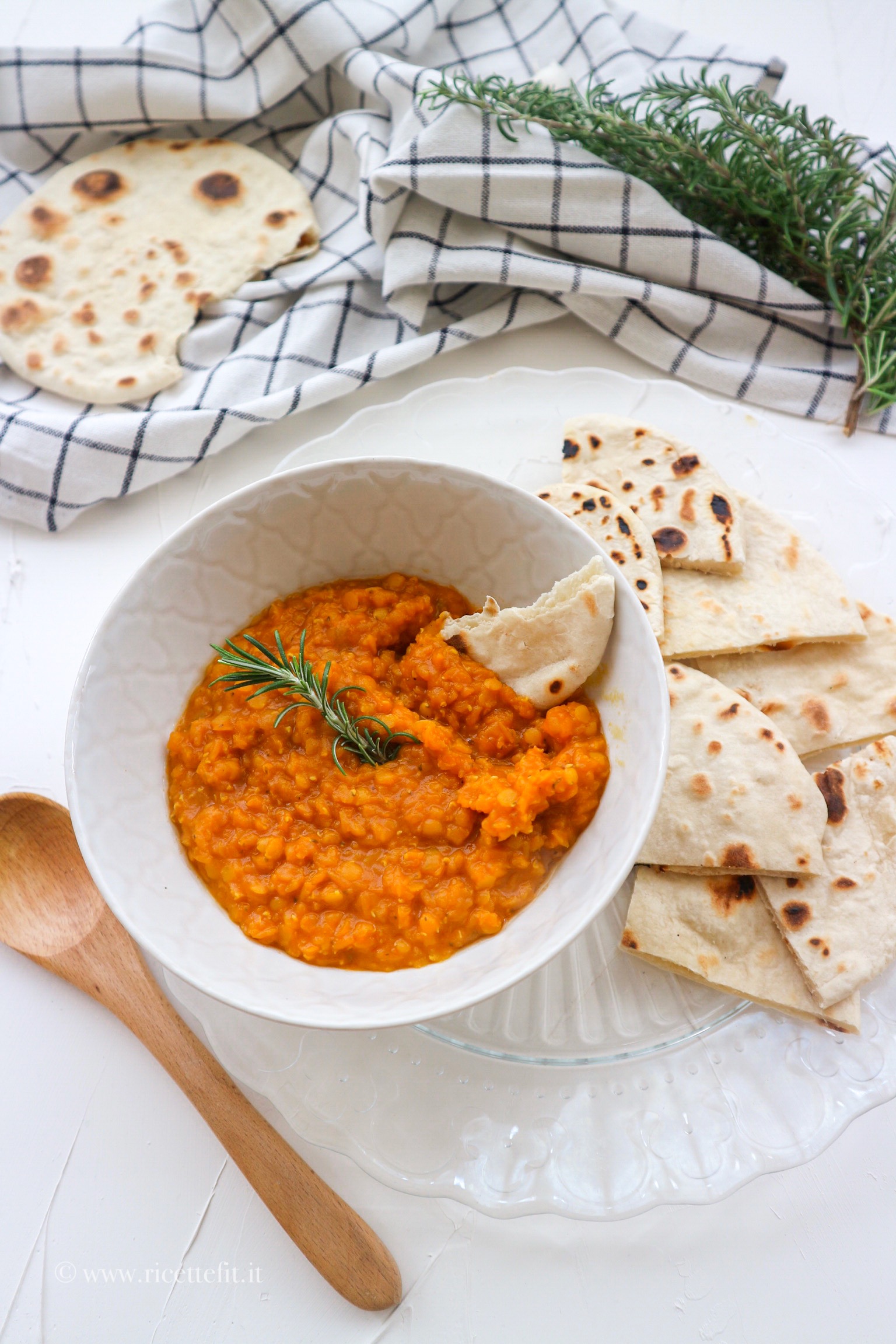 Dahl di lenticchie light senza latte di cocco con pane chapati facile e veloce vegan