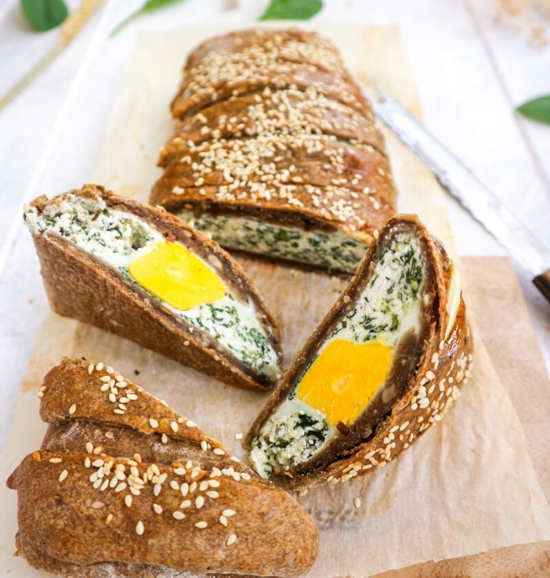 Torta Pasqualina strudel light con pasta matta cereali pochi grassi facile e veloce di LA VIE EST FIT